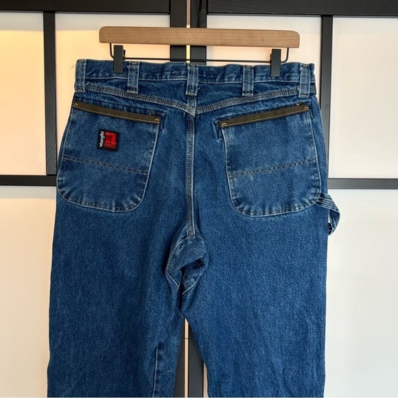 Wrangler Riggs Workwear Jeans Measures 32x32 Blue Denim Hammer Loop. Stain - Picture 4 of 16